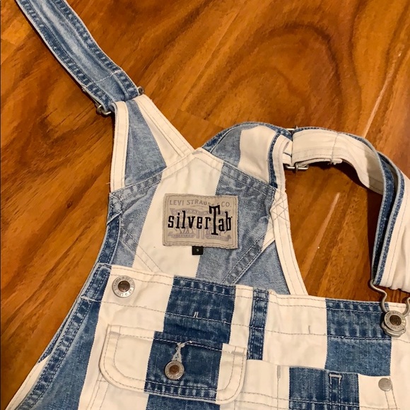 Levi’s Short Overalls - Picture 6 of 6